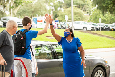 Dr. Mull, Vice President for Student Life, welcomes students and their families as they move in to their residence halls in the fall semester. — © 2021 University of Florida Division of Student Affairs, All Rights Reserved